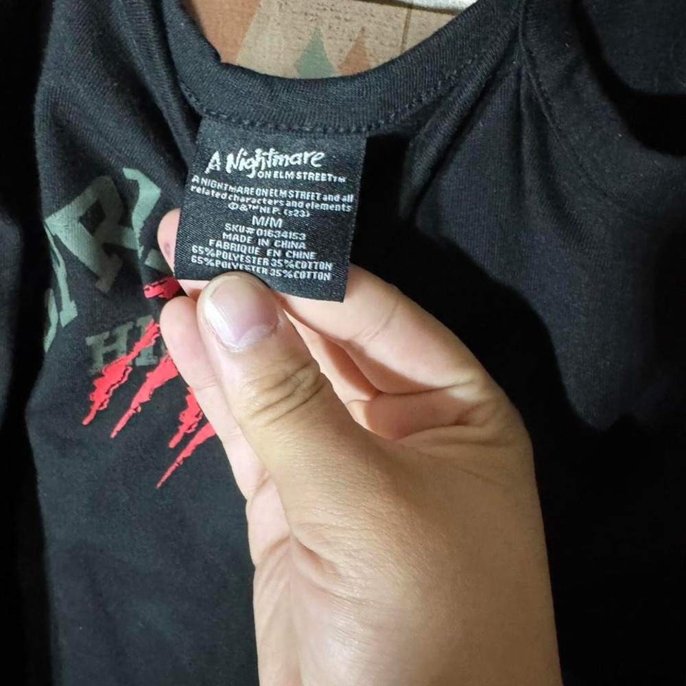 Black and red Nightmare on Elm Street dress Size Medium - Picture 2 of 3
